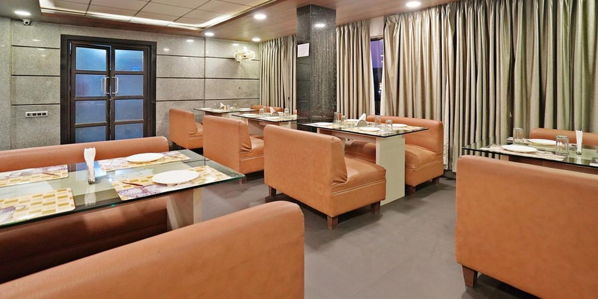 Gold Coast Beach Resort Puri Zewnętrze zdjęcie